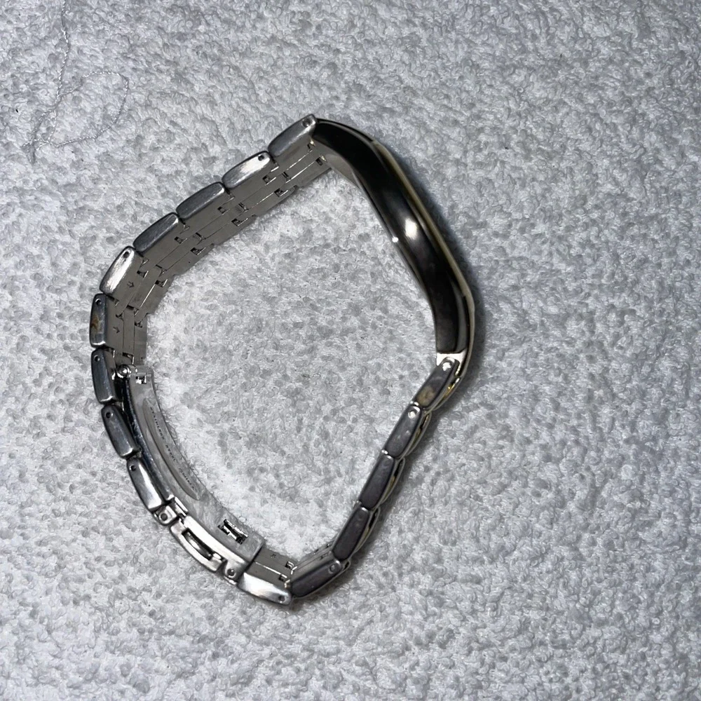 OFFICIALLY LICENSED DODGE WOMEN'S WATCH Needs Battery 5A